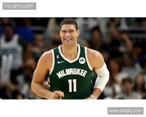 布鲁克洛佩斯：从NBA巨星到篮球战术的关键人物解析