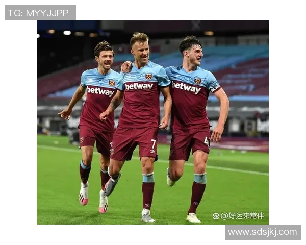 切尔西客场大胜伯恩茅斯，保持不败势头