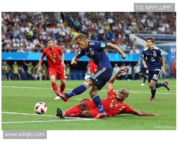 苏维埃翼与格罗兹尼的激烈对决展现足球魅力与团队精神 苏维埃翼与格罗兹尼的激烈对决展现足球魅力与团队精神